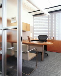 辦公室防火窗簾與地毯輔料 安全與美觀的辦公環境守護者